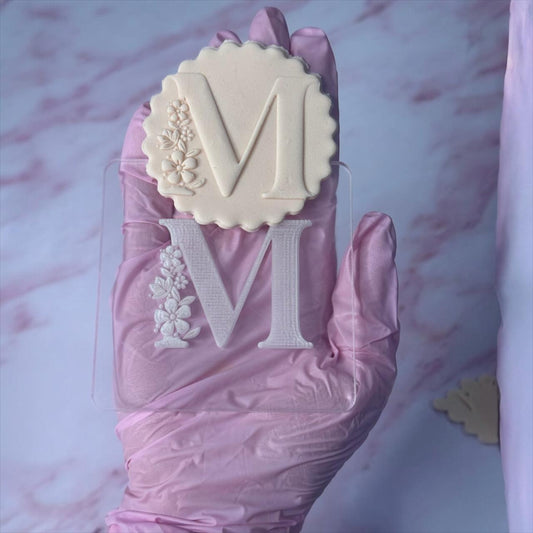 Sello Alto Relieve Letra M